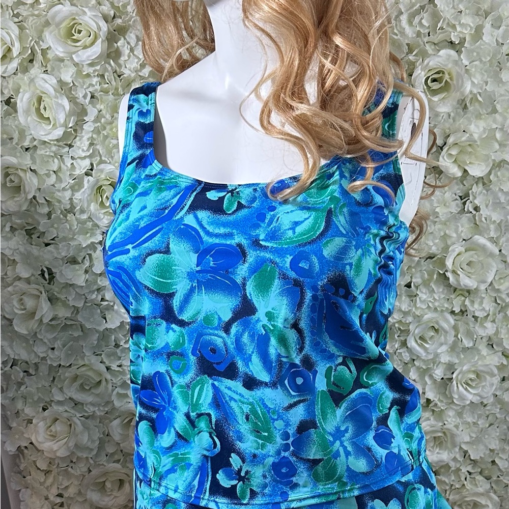 NWT Plus Blue and Green Floral Tankini and Swim Skirt Set
